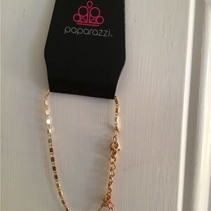 Paparazzi Gleaming Gold Anklet